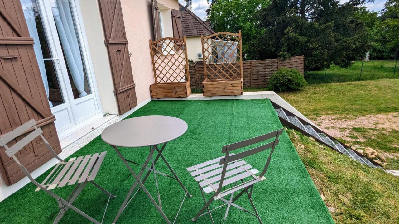 Maison entière chaleureuse et confortable Mornay-sur-Allier Extérieur photo
